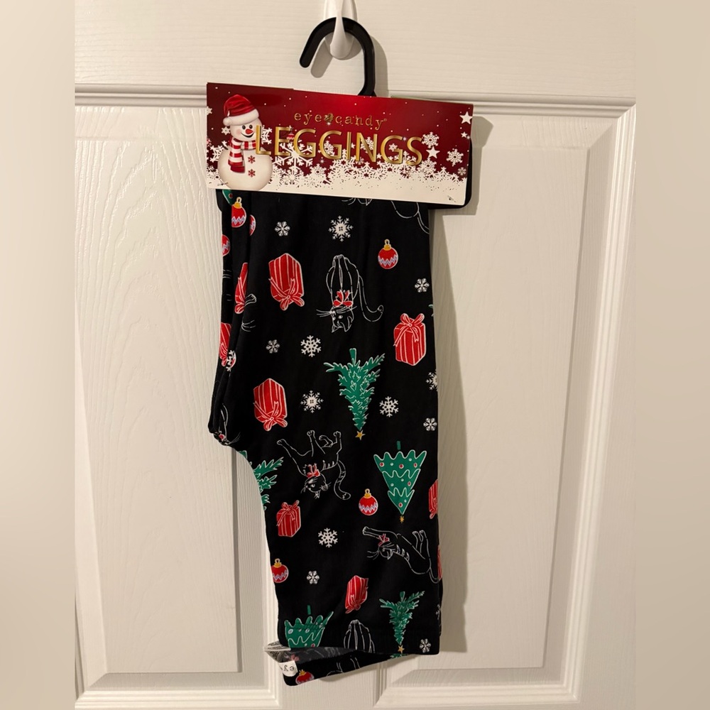 Eye Candy Festive Black/Red Leggings with Holiday Print size M